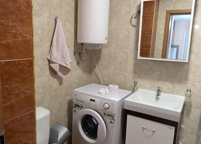 Bright And Spacious Beachfront With Sea View By Flat Manаger *