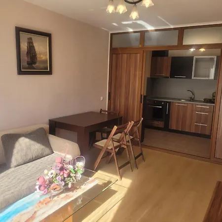 Beachfront 1br In Prestige By Flat Manаger Apartment
